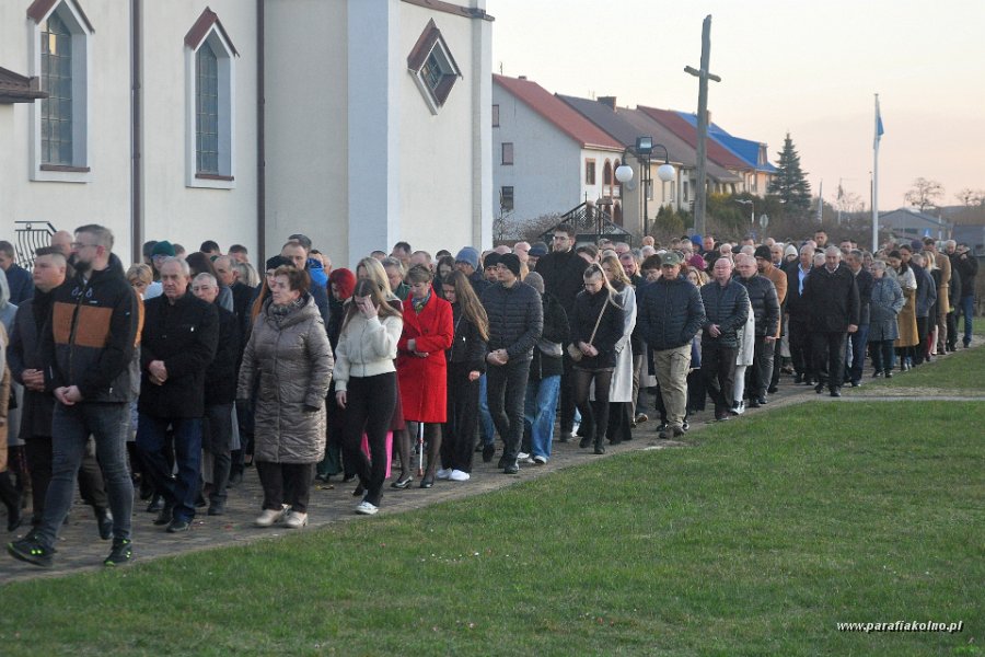 22 Procesja rezurekcyjna.jpg